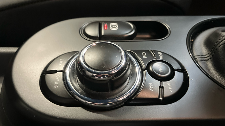 MINI Hatchback 135kW Cooper S Level 2 33kWh 3dr Auto Electric Hatchback